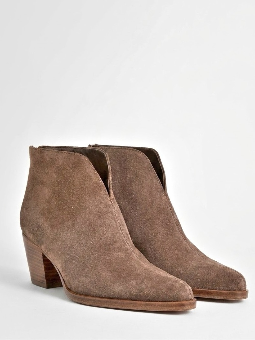 Vince Havana Notch Suede Ankle Boots Walnut Brown Block Heel Booties Size 9